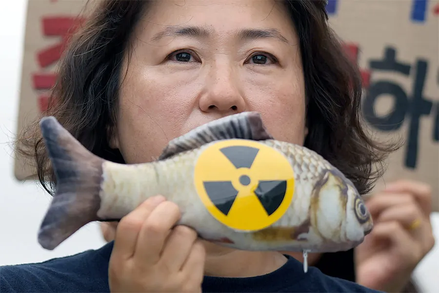Xuất khẩu hải sản và sản phẩm làm đẹp của Nhật Bản gặp rủi ro do chất thải Fukushima của Nhật Bản