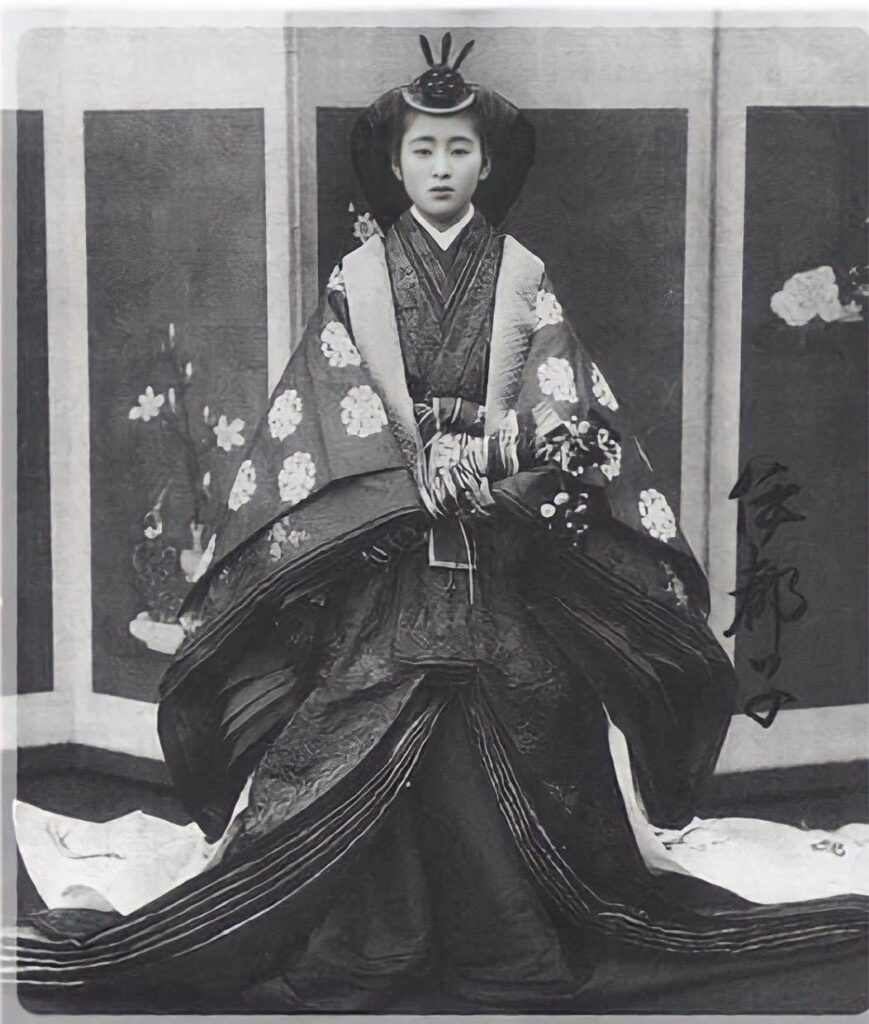 Mỹ nhân Nhật Bản thời xưa và các quy chuẩn về thẩm mỹ 