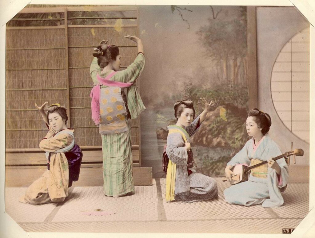 Mỹ nhân Nhật Bản thời xưa và thay đổi trong cách làm đẹp qua các giai đoạn lịch sử