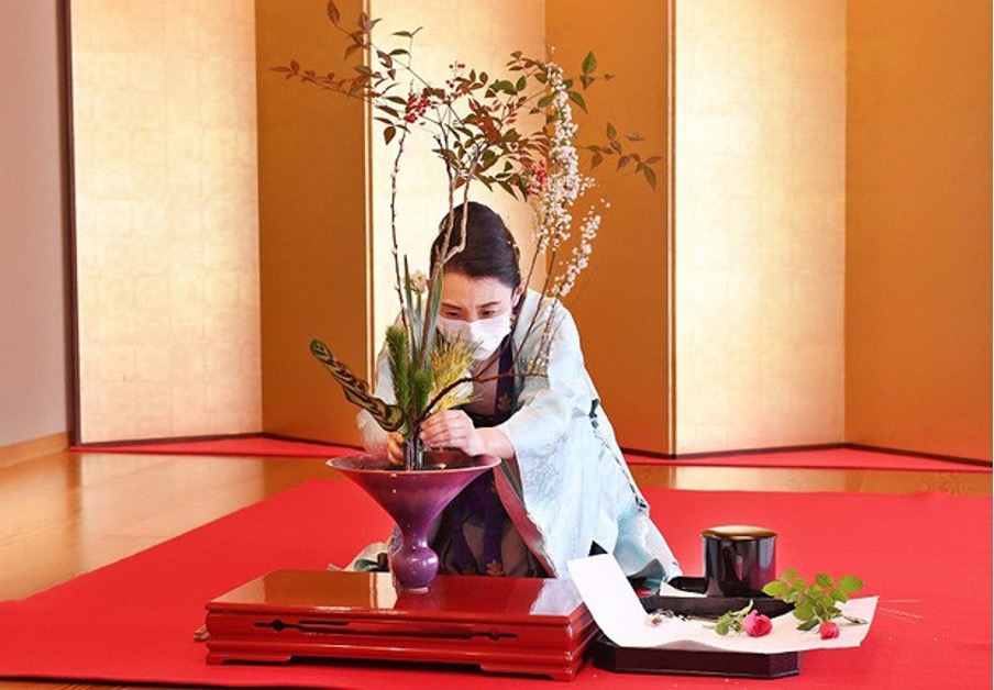 Sự hấp dẫn của nghệ thuật cắm hoa Nhật Bản từ chuyên gia văn hóa Nhật Bản 