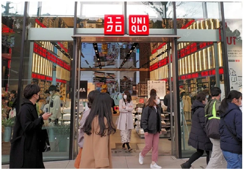Vụ việc ăn trộm hàng loạt ở Uniqlo Nhật Bản 