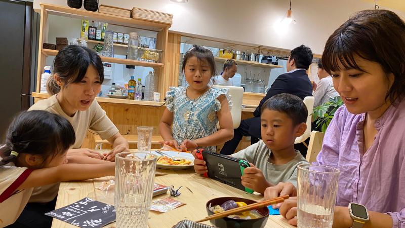 Những thách thức trong việc thay đổi văn hóa nuôi dạy con cái ở Nhật Bản 