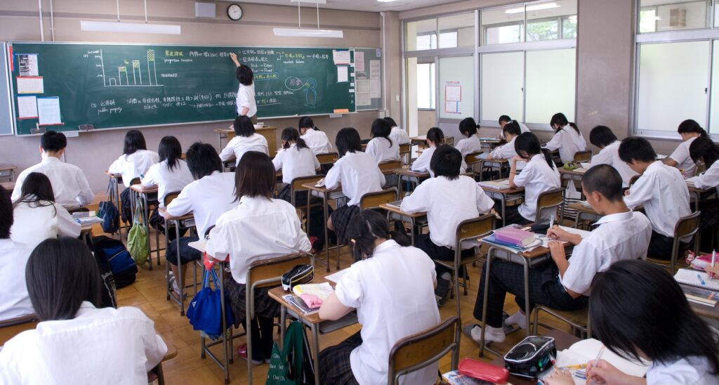 Những ưu điểm và vấn đề của nền giáo dục Nhật Bản hiện đại