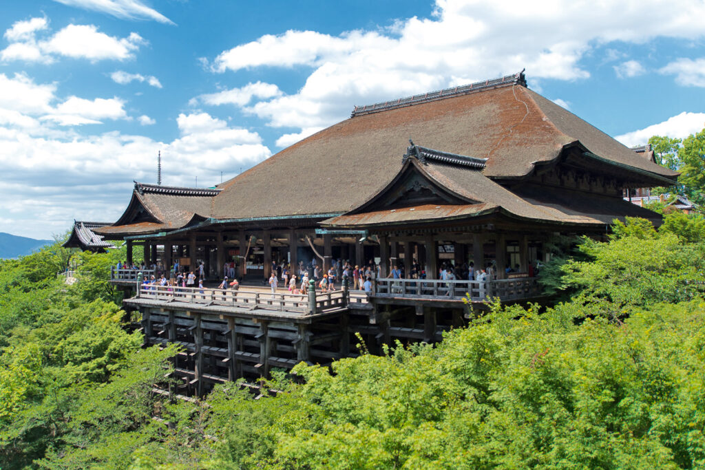 Chùa Kiyomizu-dera - Nơi hiện hữu của tình nghĩa Kannon 