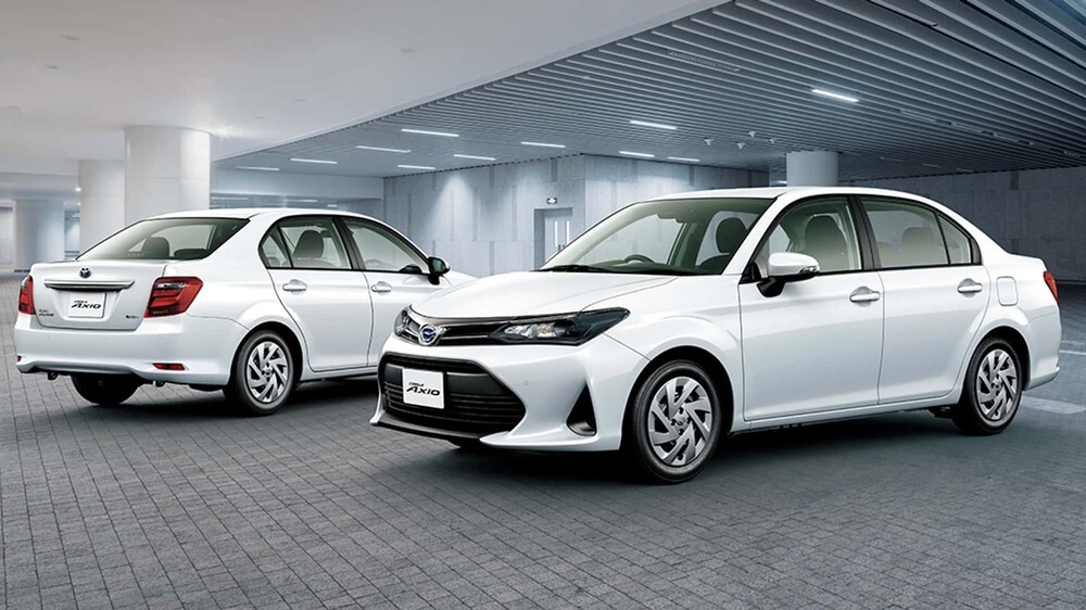 Phiên bản sedan Toyota Corolla Axio.